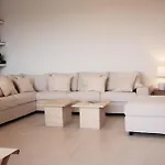La Villuca By Aura Collection